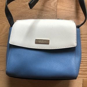 Small Kate Spade crossbody purse